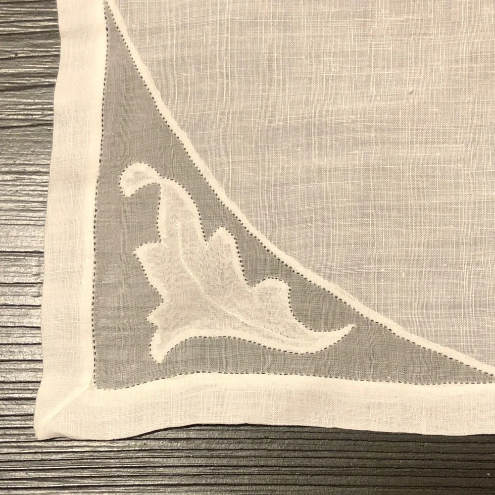 White Linen with Corner Embroidery (4)
